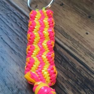 side twist lanyard  about 4 inches